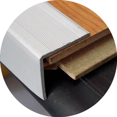 Angulo Plata Aluminio 24x24x2850mm